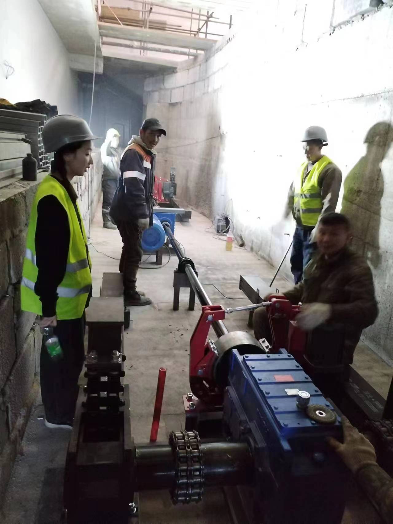 蒙古國 肯特會議中心劇院 舞臺機(jī)械、燈光、音響、LED屏項(xiàng)目已順利交付使用